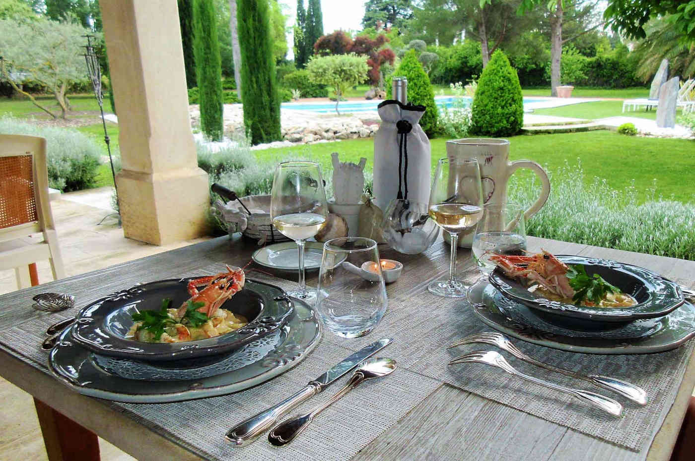 Table d'hôtes et Diner gourmet au Clos des Cyprès