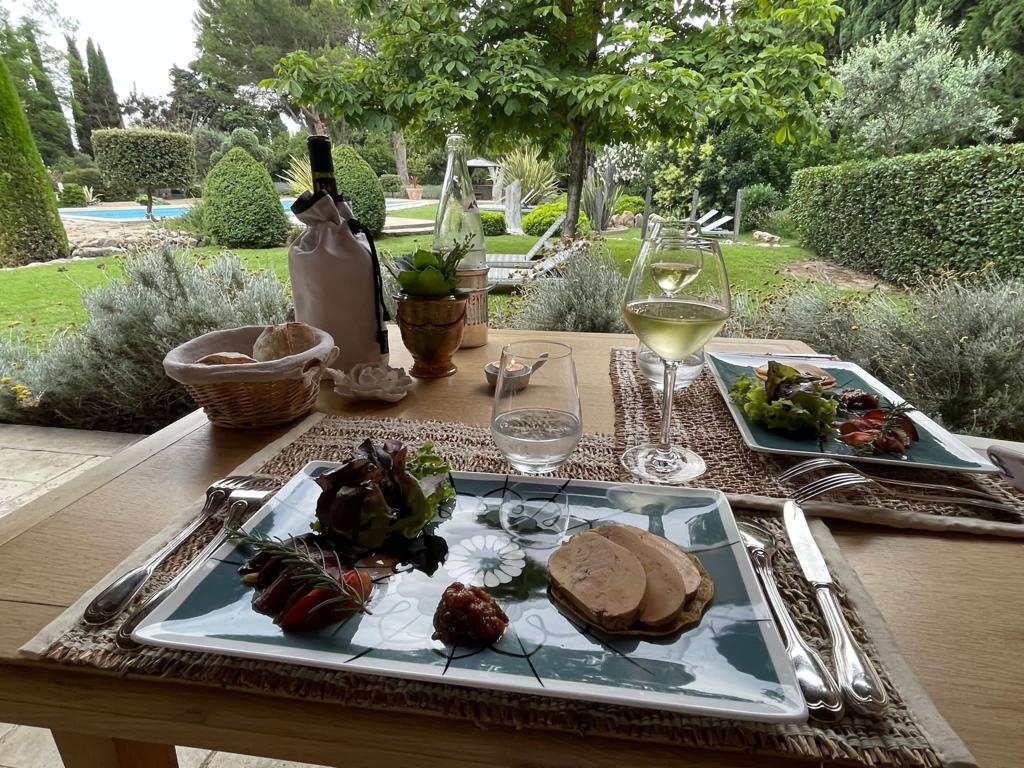 Table d'hôtes et Diner gourmet au Clos des Cyprès